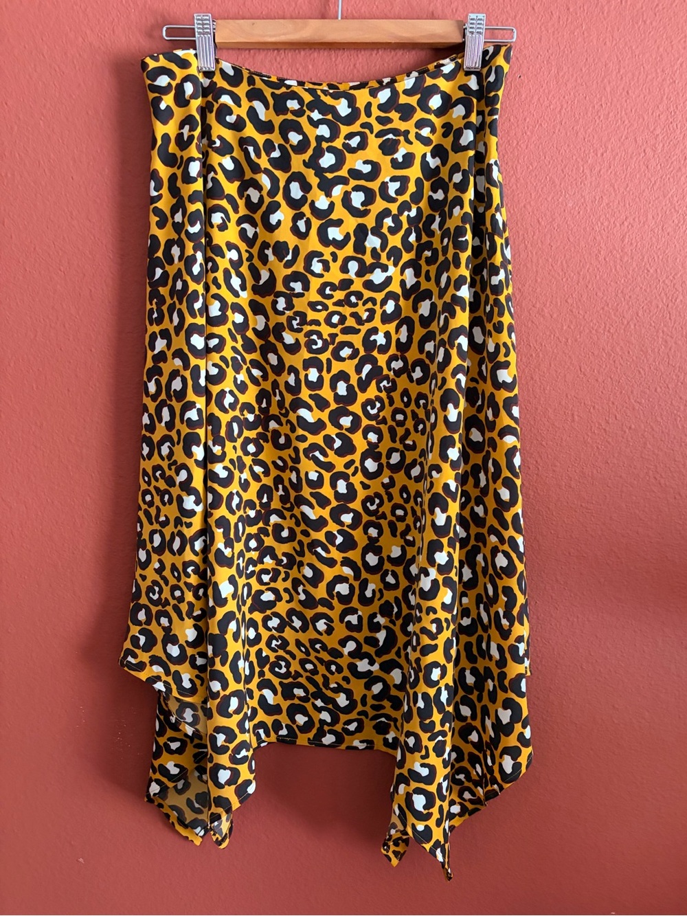 Who What Wear Leopard Print Midi Skirt Size 6